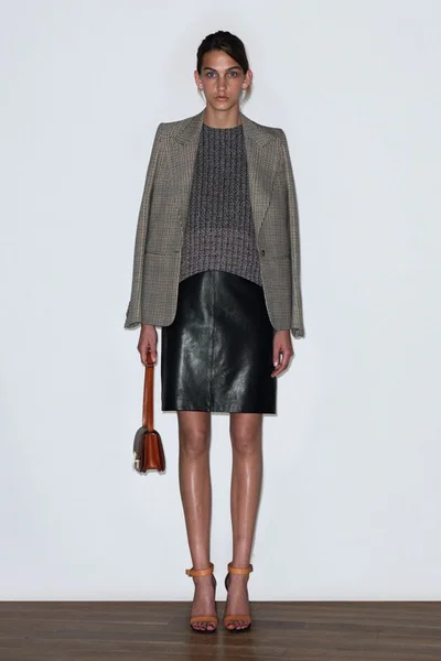 Look 17